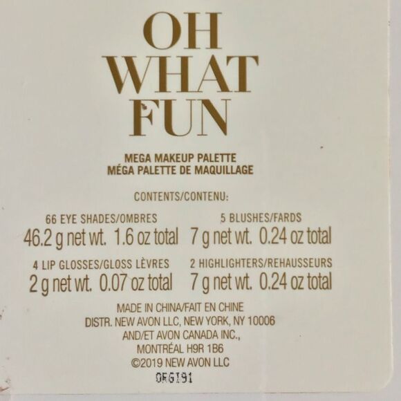 Avon Oh What Fun Mega Makeup Palette - Picture 4 of 4